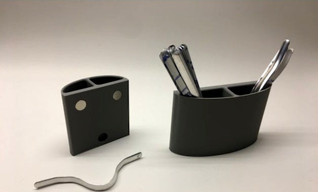 Magnetic organizer for nose bridge strips for DIY face masks by USAF_Paul