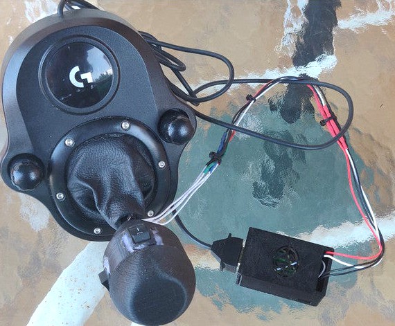 SHIFTER DIY USB Adapter Arduino Pro Micro ATmega32U4 and DB9 by jcarolinares