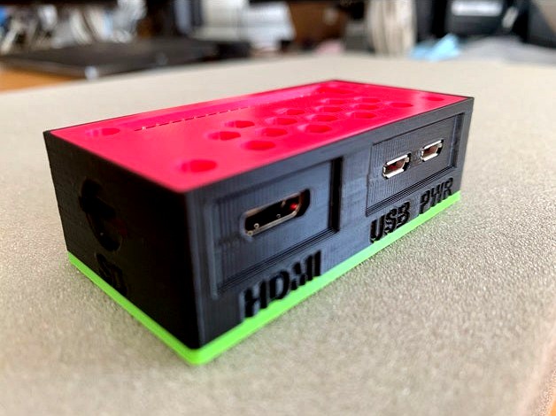 Raspberry Pi Zero case by marigu