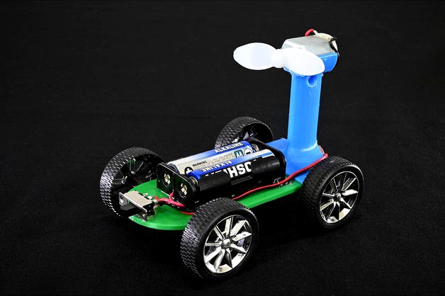 Propeller Driven Car by Petal3D