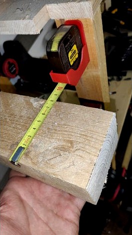 fast tape measure holder, with nice feature by jonsch