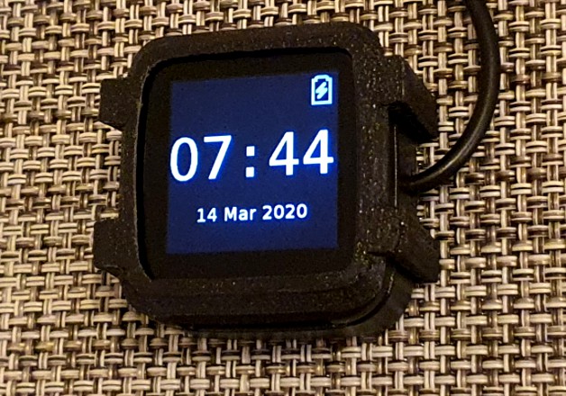 PineTime dev kit charging holder v4 by zevix81