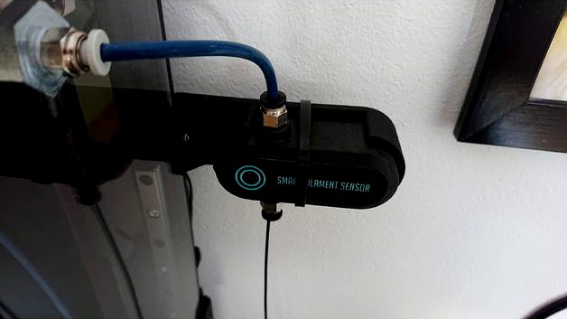 Bigtreetech filament sensor holder for Voron 2 by Bloodg3t