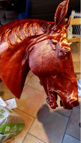 Wall mount horse head – Tête de cheval à accrocher au mur by Nebetbastet