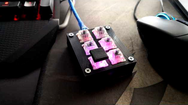 Configurable mini macro KeyBoard (Based Leonardo Pro Mini) by boreack