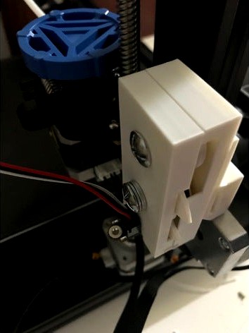 Smart filament sensor & guide (Ender 3 sensor mount) by ryarnyah