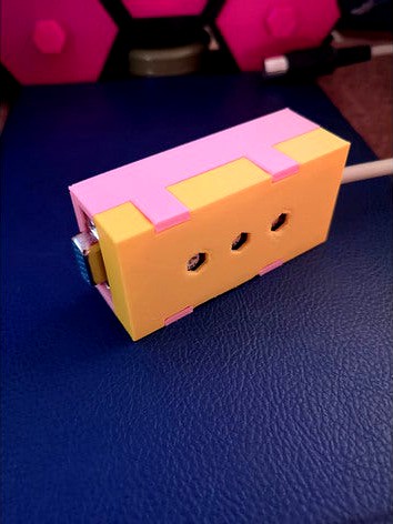 Atari 520 ST Video Adapter Case and PCB - VGA by gauthierlerouzic