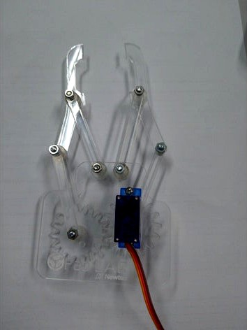 PROJETO GARRA ROBÓTICA EDUCACIONAL by marleyros