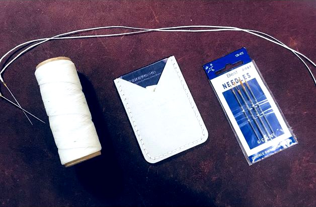 Laser Cut - Card Holder (Washable Kraft Paper) by Zendik