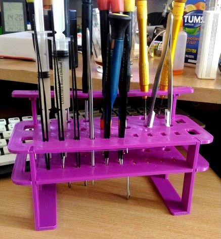 Cloned screwdriver / tweezer stand with more stability by trescurieux