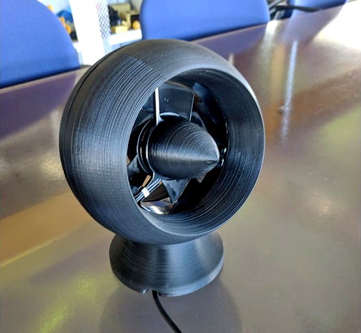 Desktop Fan Table Fan from reused Computer fan by metallguru