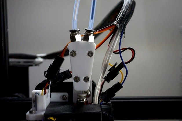 Multimaterial Y joiner by Zemistr