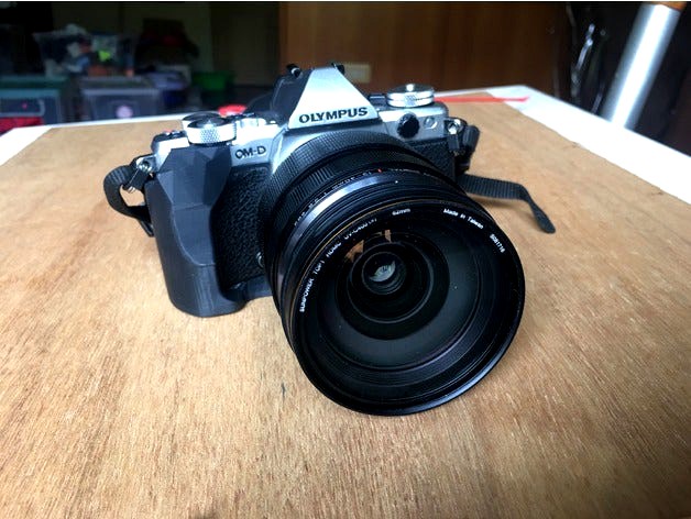 Olympus E-M5 mkII camera grip by Feric