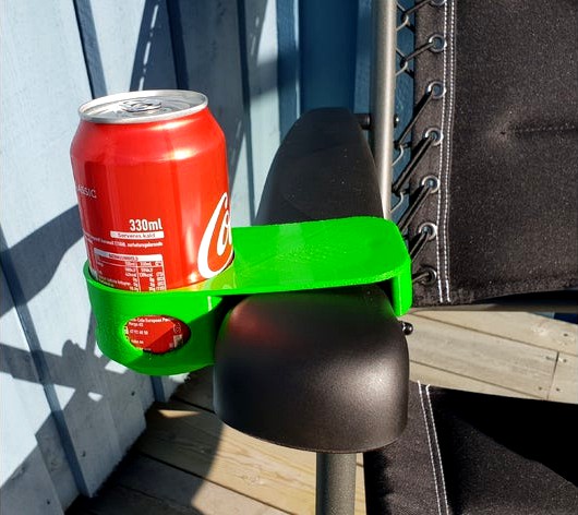 Soda can holder by erognlid