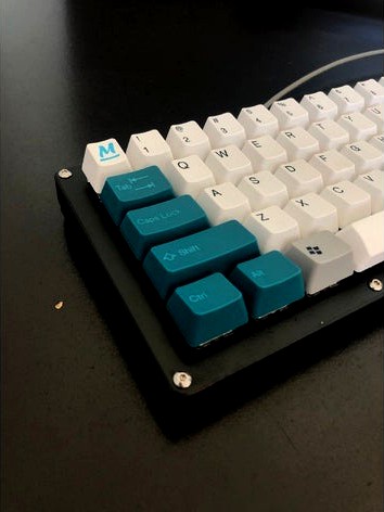 Custom 68-Key Mechanical Keyboard Case by JustinK