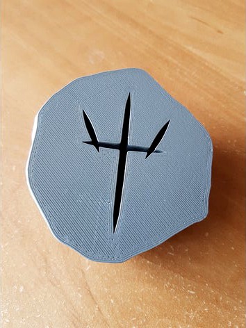 Clare's symbol (Claymore) by vamastah