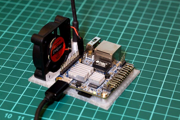 Orange Pi Zero stand with 40mm fan by tinch_tgv