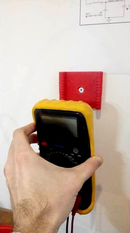 Tester wall holder - supporto da muro per tester by Pretorian92