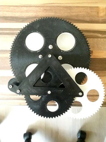 Gear driven object plate for 3D scanner  by deltapenguin