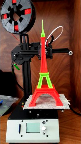 Eiffel Tower 4 Parts for small printers without glue by AmeerJaber