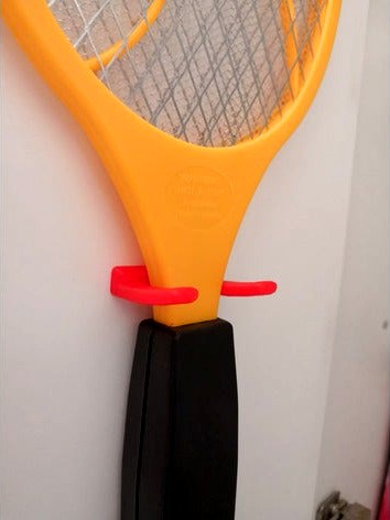 Fly swat holder by rumps