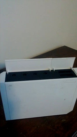 Wii Gamecube Controller Port Cover by Mburr