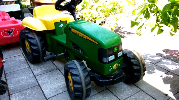 John Deere toy tractor coupling by cappy0815