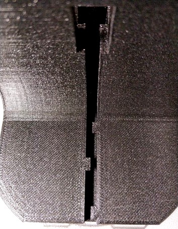 OnePlus 5T with Spigen Rugged Armor dock by Torvast