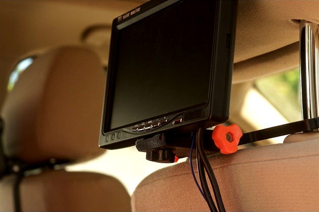 HypnoKid - 7" TFT Car Seat Head-Rest Mount by makebreakrepeat