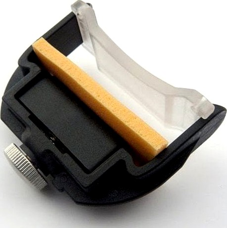 Pince pénienne DONOESSA Uriclip (penis clam) by LudoLoisirs