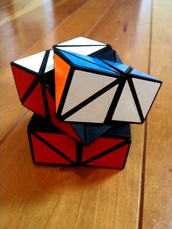 Helicopter 2x2 Twisty Puzzle V2 by kequals