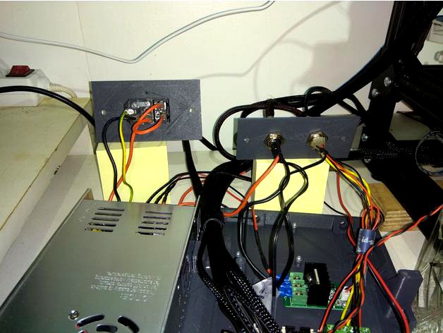 CR-10 / CR-10S boitier de contrôle prise arrière  by spirus