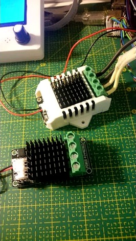 Mountable MOSFET Box  by RoBotniK