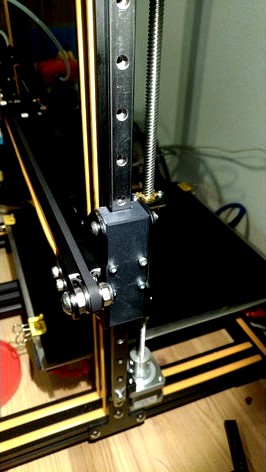 CR-10 Z-Axis linear rail mount adapter by Cosmicos