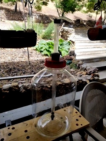 Auto Siphon Holder by kingbubbatruck