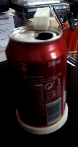 Porta bebidas en lata. Canned beverage holder? by fjma23