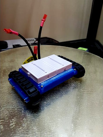 Mini Breadboard Tank Robot by zozzle