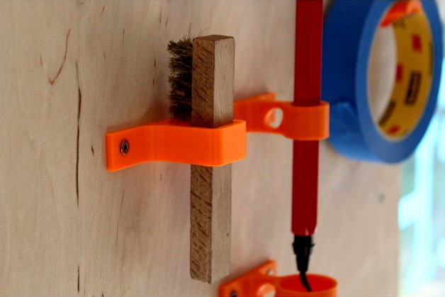 spark plug cleaning brush wall mount by Fablab_Ideenreich