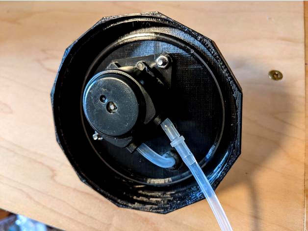 Mason jar lid peristaltic pump mount by kmcallister5