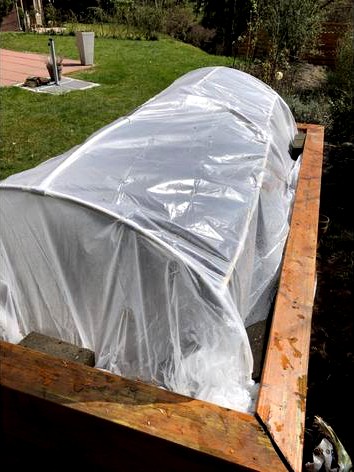 Gewächshaus / Greenhouse/ Treibhaus / Hochbeet by MarkusG3D