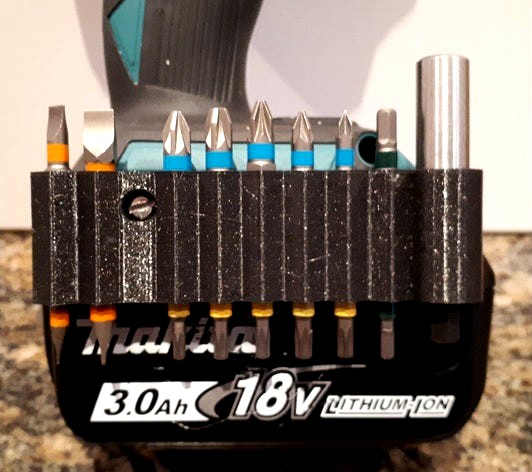 Makita bit holder by esepepe