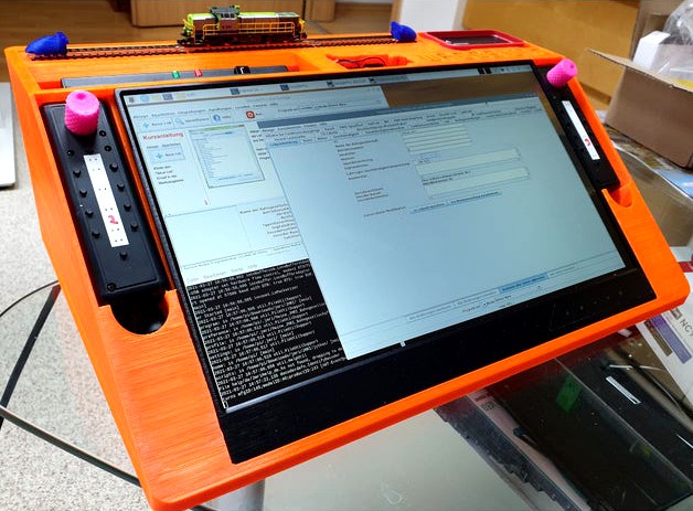 rpi4 based DCC model train command station by wassi