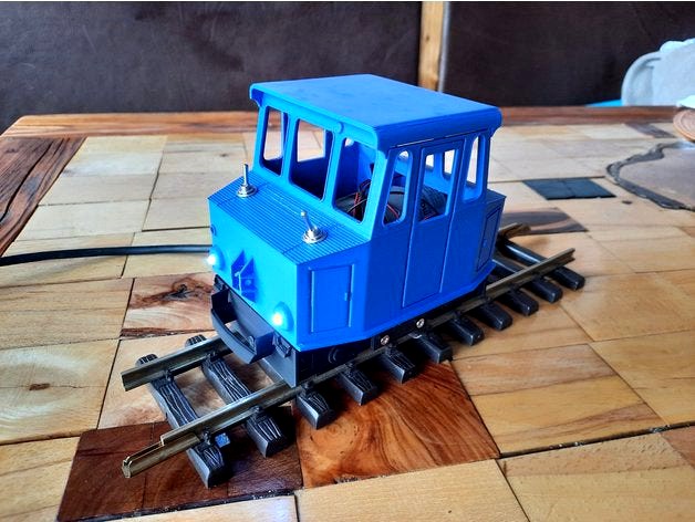 Remix of "G scale switcher loco EL-16" with printable drive of "Trambahn Flexity-2 Spur G 1:22 (LGB)" by Flo_G