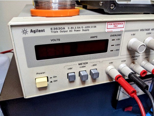Agilent E3630A Power Supply Voltmeter Button Cap by aramdergev