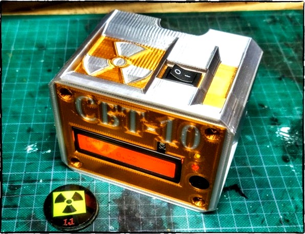 Arduino SBT10 Geiger Counter_Dual colour by mmitchstix