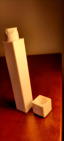 Push Lock Container by LevaDesigns