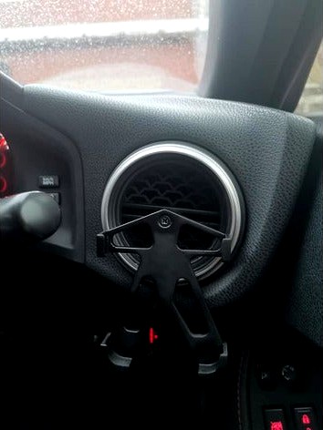 GT86 (Pre face lift) air vent phone mount by bRobbo