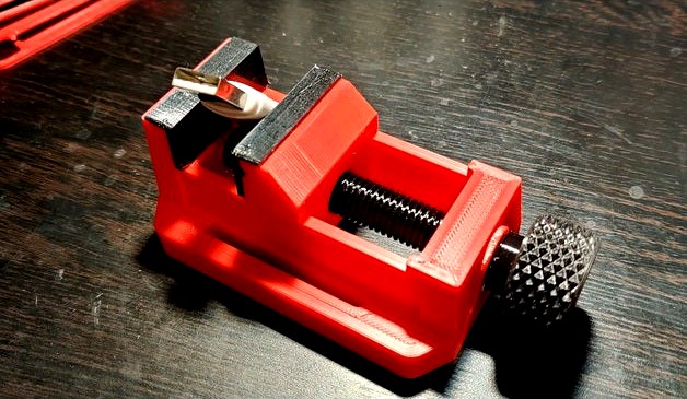 2inch Desktop Vise without backlash + soft jaw pads by m013