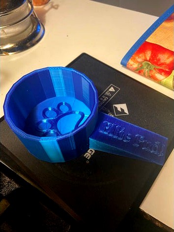 1-cup Dog Fud Scoop- no supports needed by Keneispike