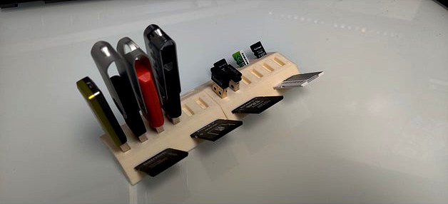 Modular USB Holder / SD Card Storage System by thingymaker9000